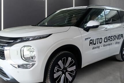 Mitsubishi Plug-in Hybrid Outlander 3.950 km 52.790 &euro; Rosenheim 83022