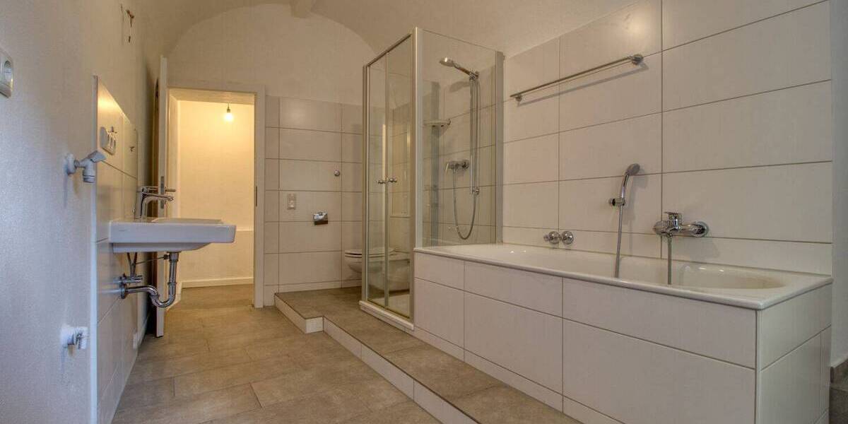 Etagenwohnung Rosenheim Innenstadt - 6 Zimmer, 195 m&sup2;, 1.098.000&euro; | Angebot:26017786