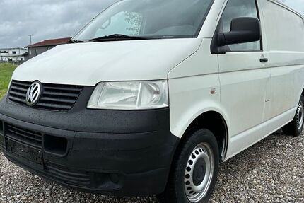 VW T5 Transporter 189.000 km 3.699 &euro; Großkarolinenfeld 83109