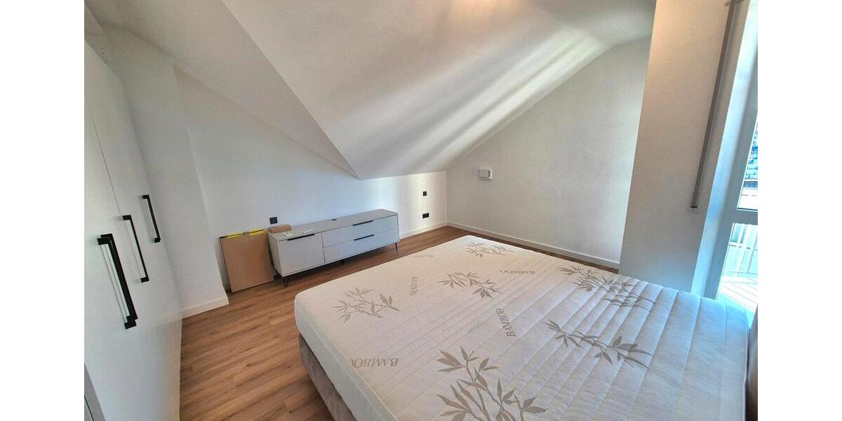 Dachgeschoßwohnung Bad Aibling - 2 Zimmer, 60 m&sup2;, 1.400&euro; | Angebot:26341942