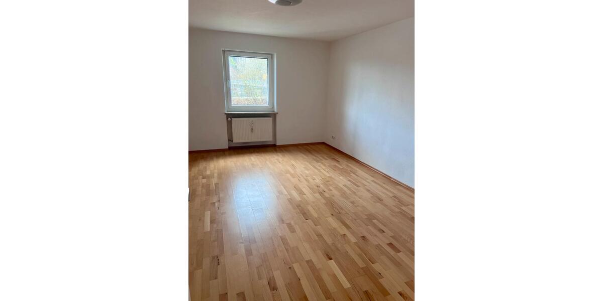 Etagenwohnung Rosenheim Aising - 2 Zimmer, 75 m&sup2;, 1.150&euro; | Angebot:26025711