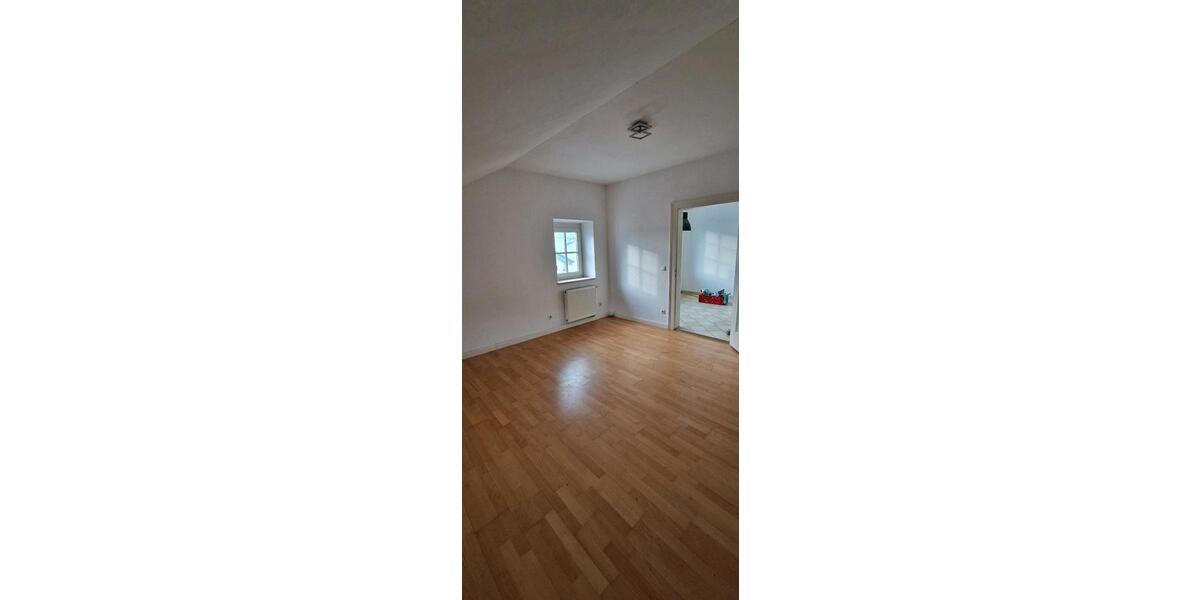 Dachgeschoßwohnung Rosenheim Aising - 2 Zimmer, 65 m&sup2;, 745&euro; | Angebot:25980099