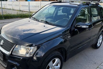 Suzuki Grand Vitara 194.000 km 3.800 &euro; Rosenheim 83026