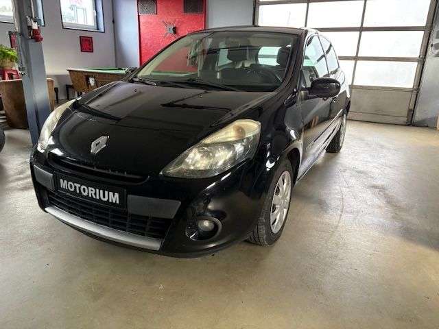 Renault Clio 126.400 km 3.890 &euro; Tuntenhausen 83104