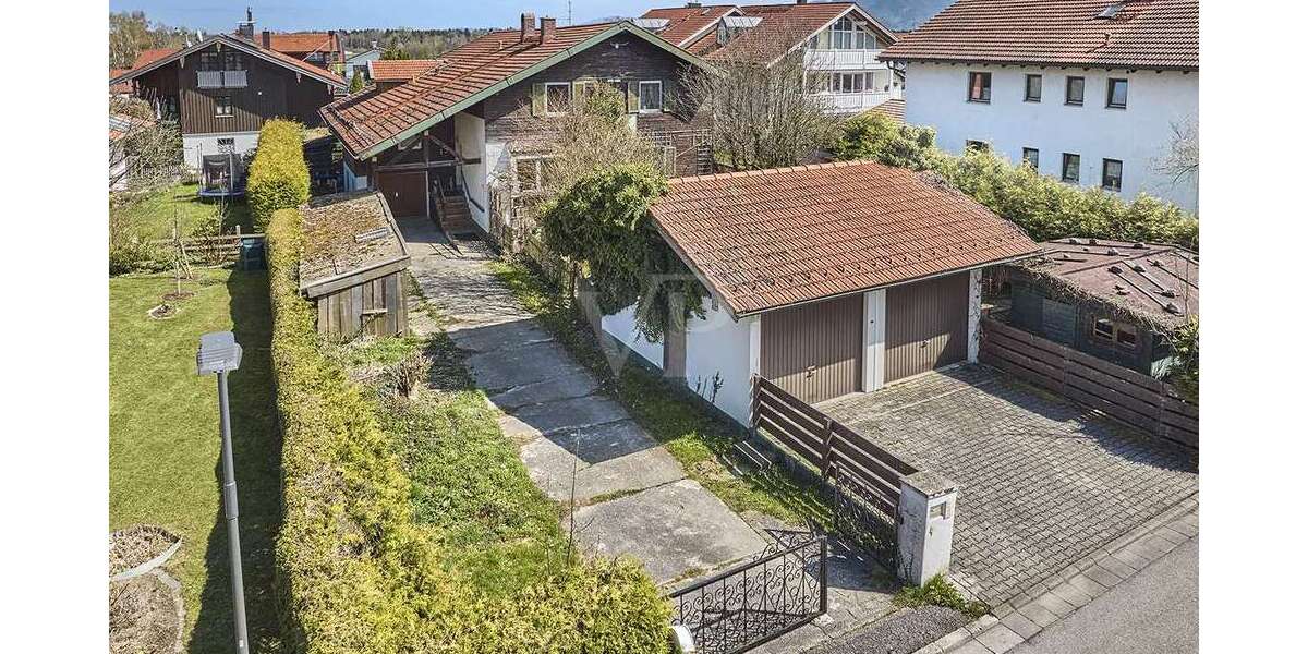 Einfamilienhaus Bernau am Chiemsee - 9 Zimmer, 225 m&sup2;, 850.000&euro; | Angebot:26891199