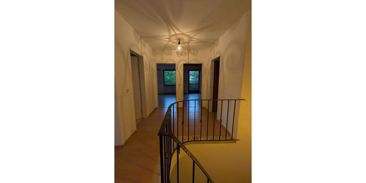 Einfamilienhaus Egmating - 6 Zimmer, 202 m&sup2;, 1.120.000&euro; | Angebot:25713710