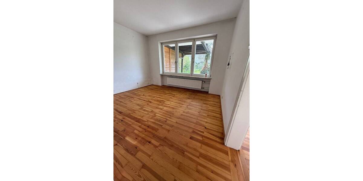 Mehrfamilienhaus, Wohnhaus Stephanskirchen Schloßberg - 7 Zimmer, 200 m&sup2;, 1.050.000&euro; | Angebot:25665216