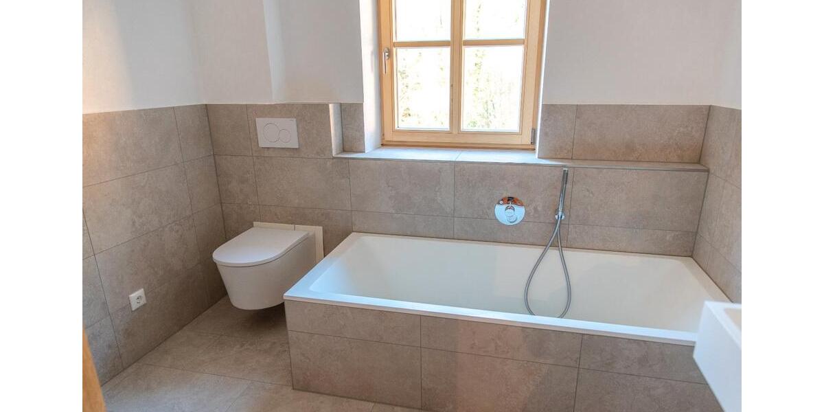 Doppelhaushälfte Marquartstein - 4 Zimmer, 120 m&sup2;, 2.170&euro; | Angebot:26026459