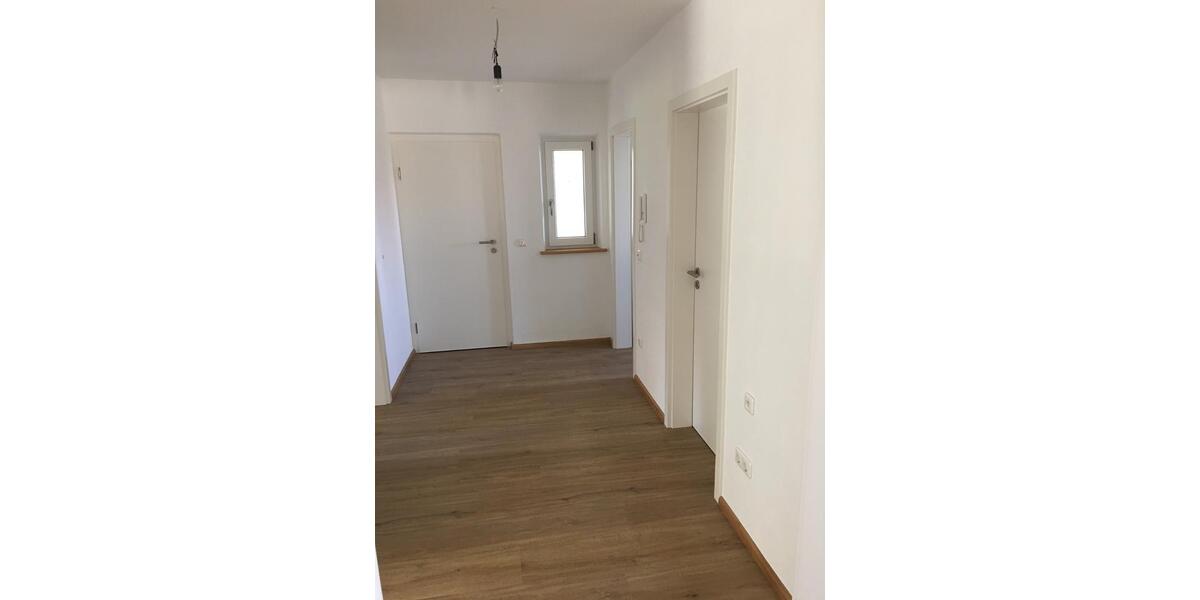Erdgeschoßwohnung Bad Endorf - 2 Zimmer, 71 m&sup2;, 950&euro; | Angebot:25332282