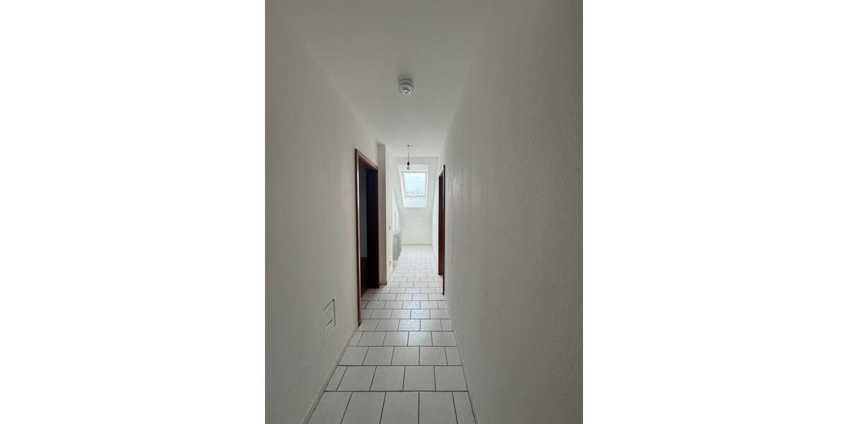 Dachgeschoßwohnung Rosenheim Innenstadt - 2 Zimmer, 74 m&sup2;, 1.320&euro; | Angebot:26592815