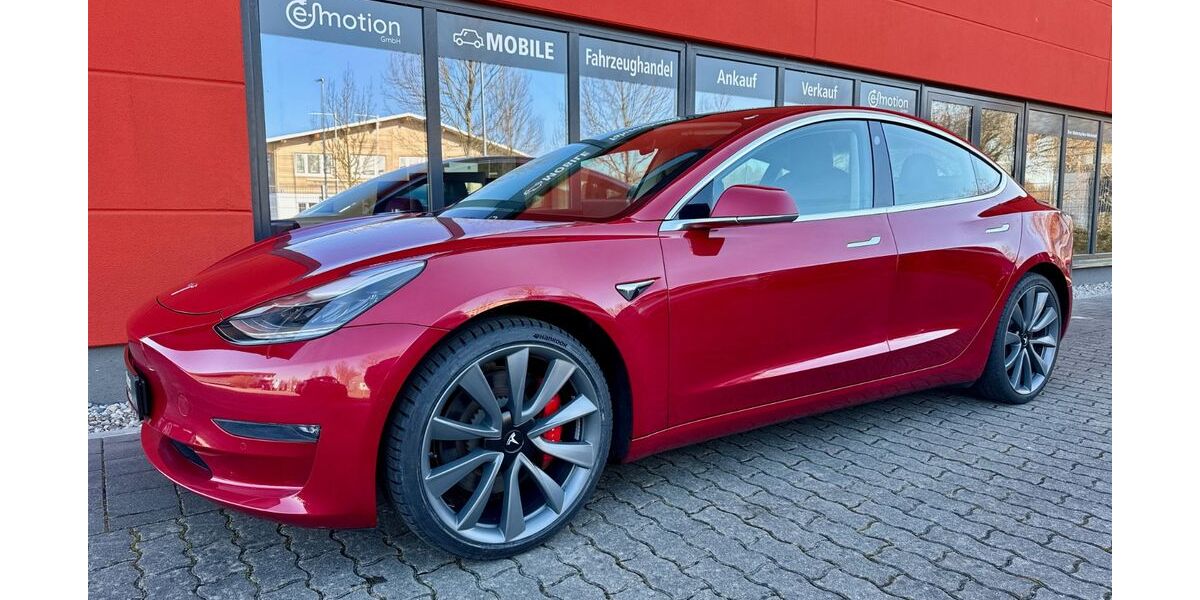 Tesla Model 3 77.450 km 23.890 &euro; Bad Aibling 83043