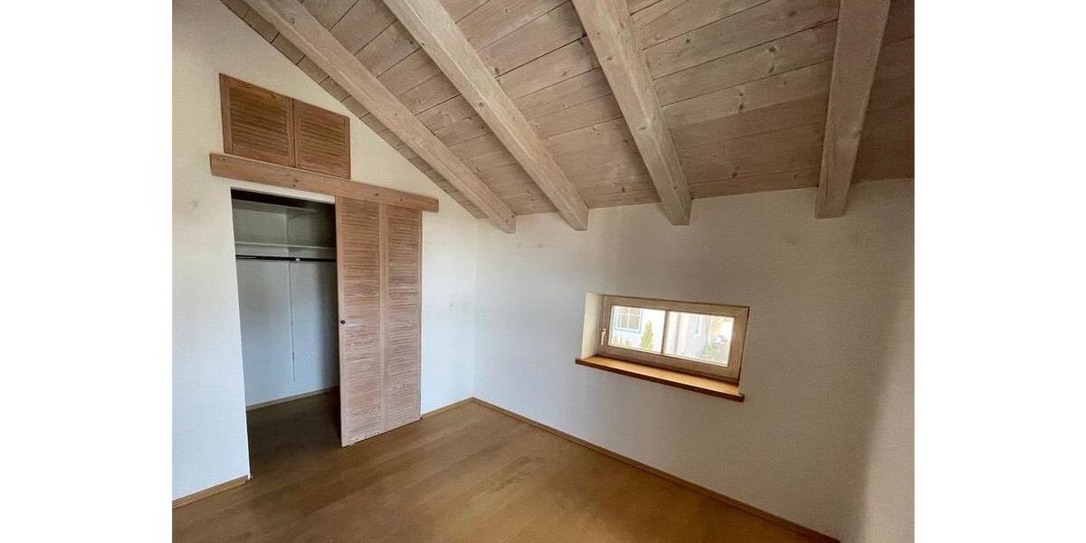 Maisonettenwohnung Bad Endorf - 3 Zimmer, 86 m&sup2;, 1.300&euro; | Angebot:26505252
