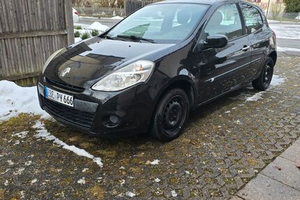 Renault Clio 104.000 km 1.700 &euro; Kirchseeon 85614