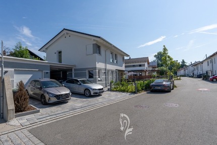 Modernes Architektenhaus mit A+ Energieeffizienz und großzügigem Raumangebot in ruhiger Lage - Haus Ebersberg | Angebot:25705561