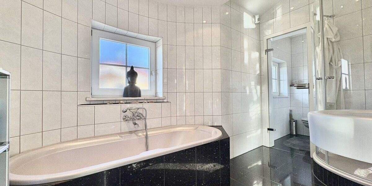 Mehrfamilienhaus, Wohnhaus Bad Aibling - 4 Zimmer, 130 m&sup2;, 950.000&euro; | Angebot:25818255