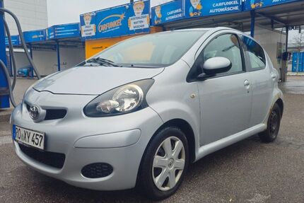 Toyota Aygo (X) 120.000 km 2.500 &euro; Raubling 83064