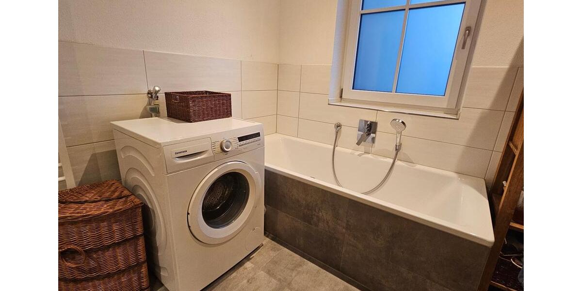 Erdgeschoßwohnung Übersee - 3 Zimmer, 100 m&sup2;, 2.300&euro; | Angebot:25756827