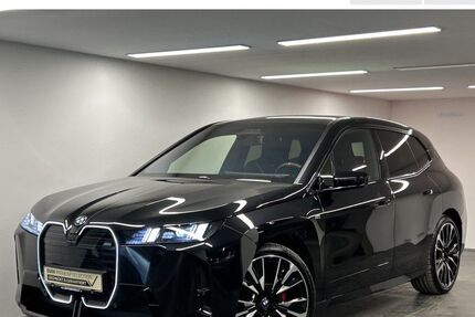 BMW iX 2.599 km 98.790 &euro; Rosenheim 83026