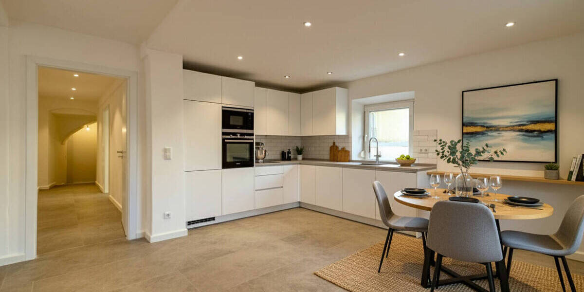 Etagenwohnung Rosenheim Innenstadt - 6 Zimmer, 195 m&sup2;, 1.098.000&euro; | Angebot:26017786