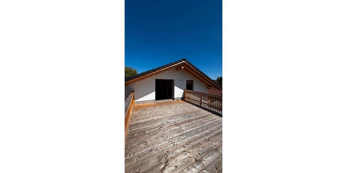 Dachgeschoßwohnung Bad Endorf - 4 Zimmer, 107 m&sup2;, 2.050&euro; | Angebot:26470948