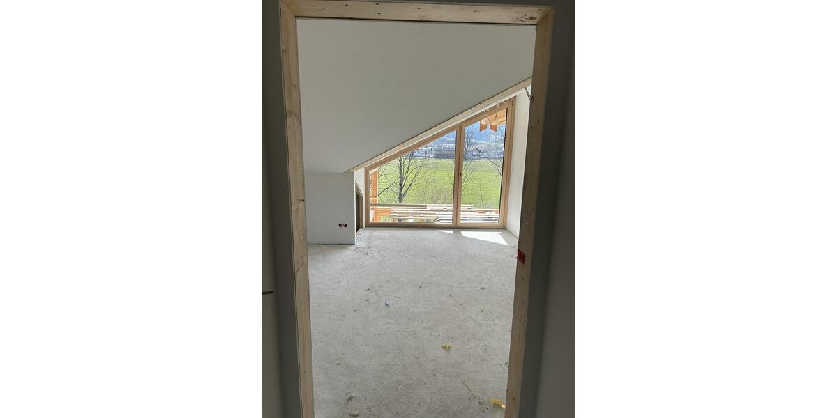 Maisonettenwohnung Hausham - 3 Zimmer, 94 m&sup2;, 1.550&euro; | Angebot:25641253