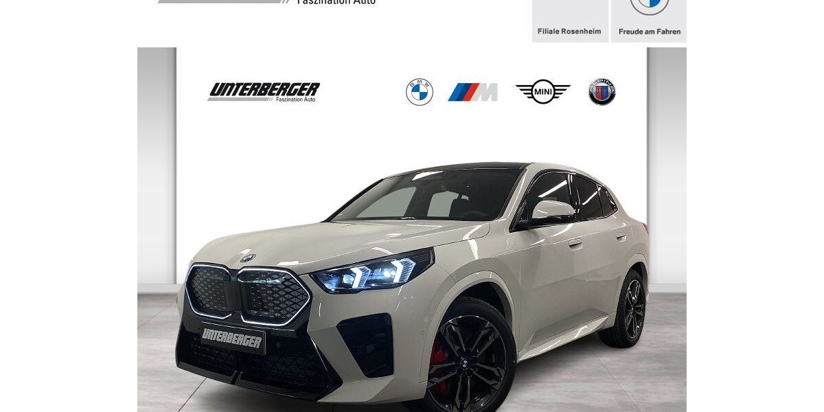 BMW iX2 6.900 km 54.590 &euro; Rosenheim 83026