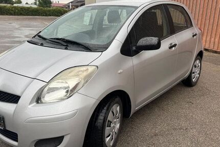 Toyota Yaris 148.625 km 2.800 &euro; Grassau 83224