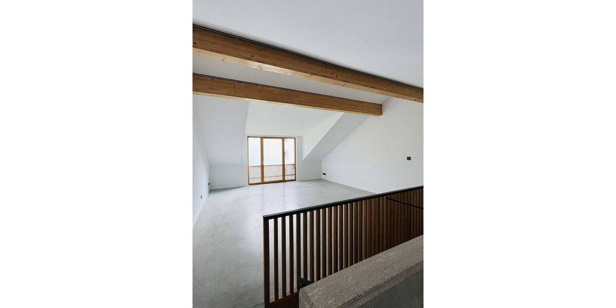 Reihenmittelhaus Branneburg Brannenburg - 4 Zimmer, 150 m&sup2;, 2.500&euro; | Angebot:25756972