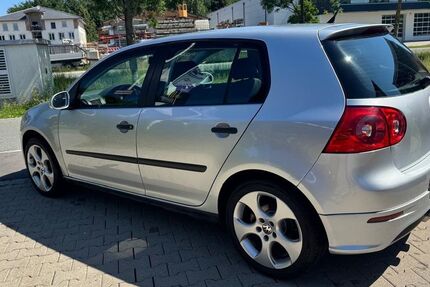 VW Golf 320.000 km 1.650 &euro; Rosenheim 83026