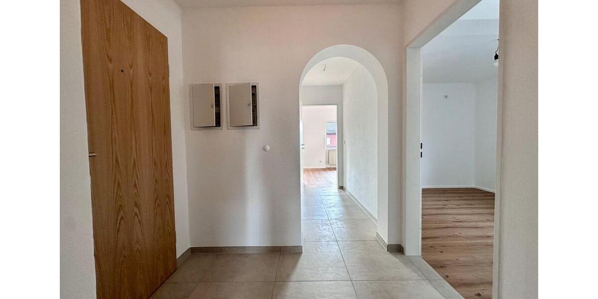 Etagenwohnung Bad Endorf - 2.5 Zimmer, 68 m&sup2;, 1.100&euro; | Angebot:25650963