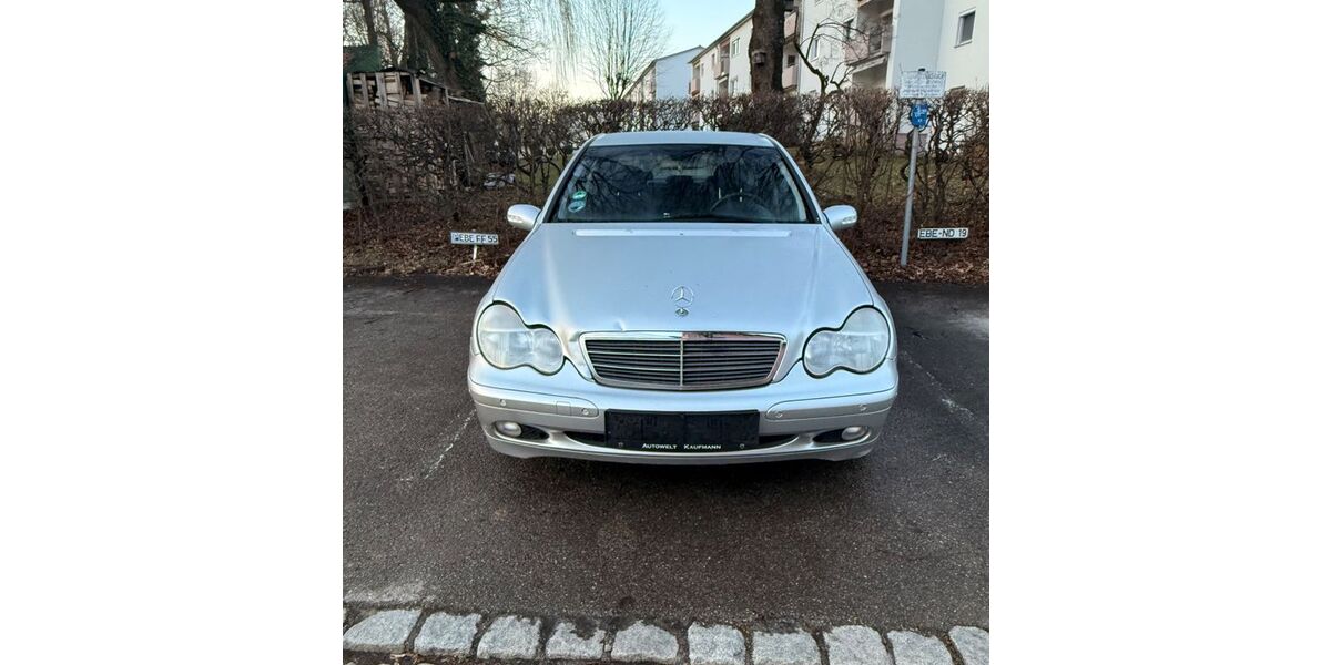 Mercedes-Benz C 180 228.913 km 1.900 &euro; Ebersberg 85560