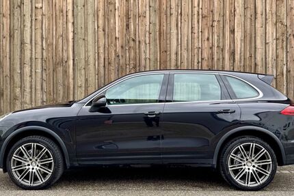 Porsche Cayenne 235.000 km 24.700 &euro; Rott am Inn 83543