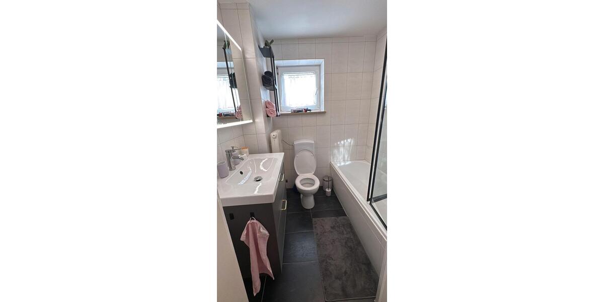 Etagenwohnung Rosenheim Aising - 3 Zimmer, 75 m&sup2;, 1.000&euro; | Angebot:25975842