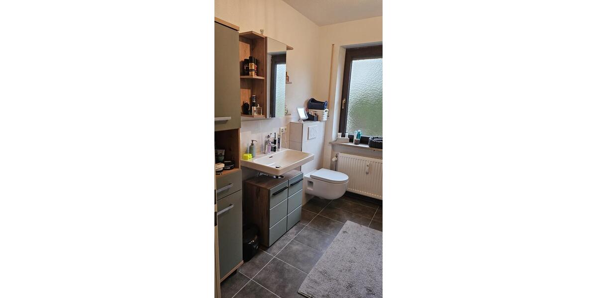 Erdgeschoßwohnung Kolbermoor - 3 Zimmer, 77 m&sup2;, 1.250&euro; | Angebot:25637771